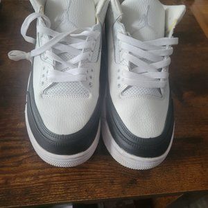 FRAGMENT DESIGN X AIR JORDAN 3 RETRO SP 'WHITE' - $220 - Size 9 MEN / Women 10.5